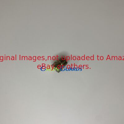 Parti del tosaerba Plug GM138425 Fits Deere PrecisionCut Trim and Surrounds Mower